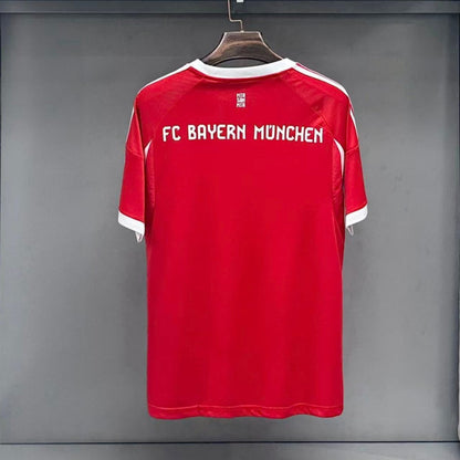 Bayern Maillot Domicile 25/26 – vue 2